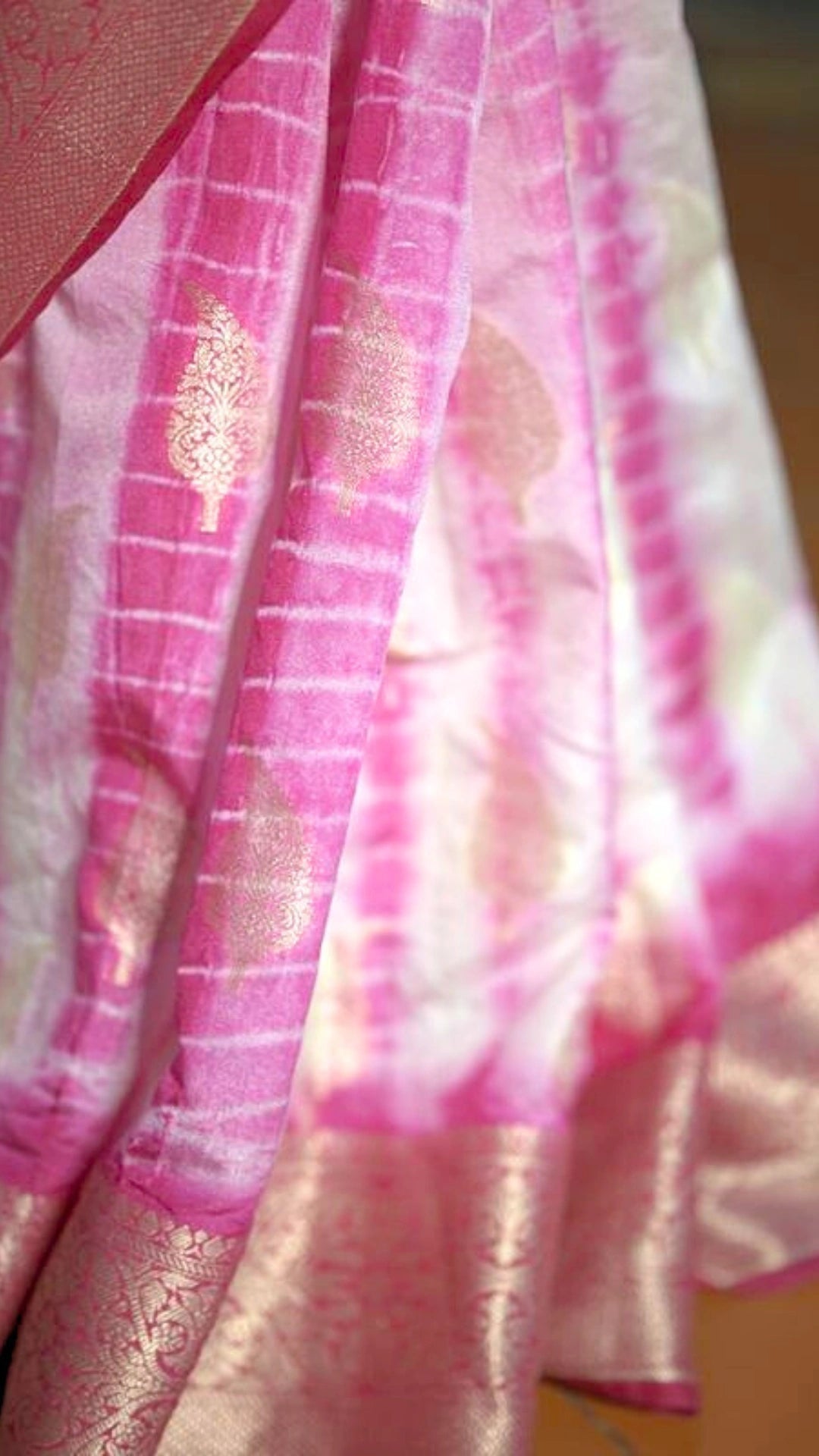 Pink and White Dupion Silk Tie Dye Pure Banarasi Silk Saree with Pink and Gold Zari Work Blouse