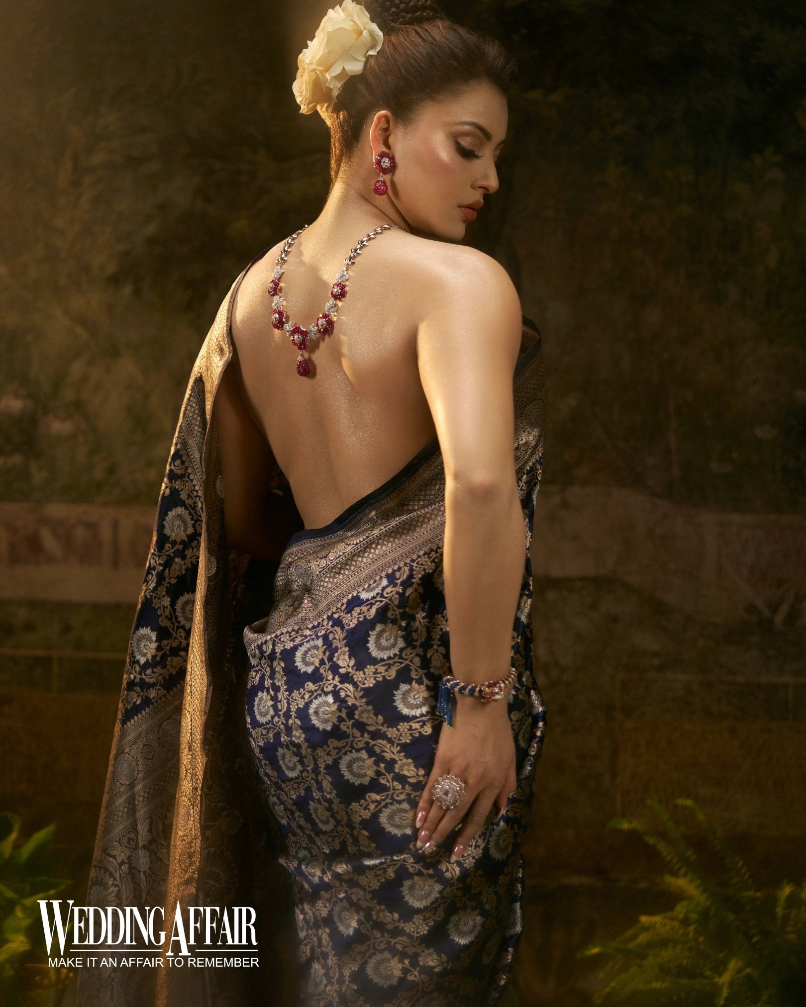 Royal Blue Pure Banarasi Silk Saree with Gold Weave and Zari Border Heavy Pallu