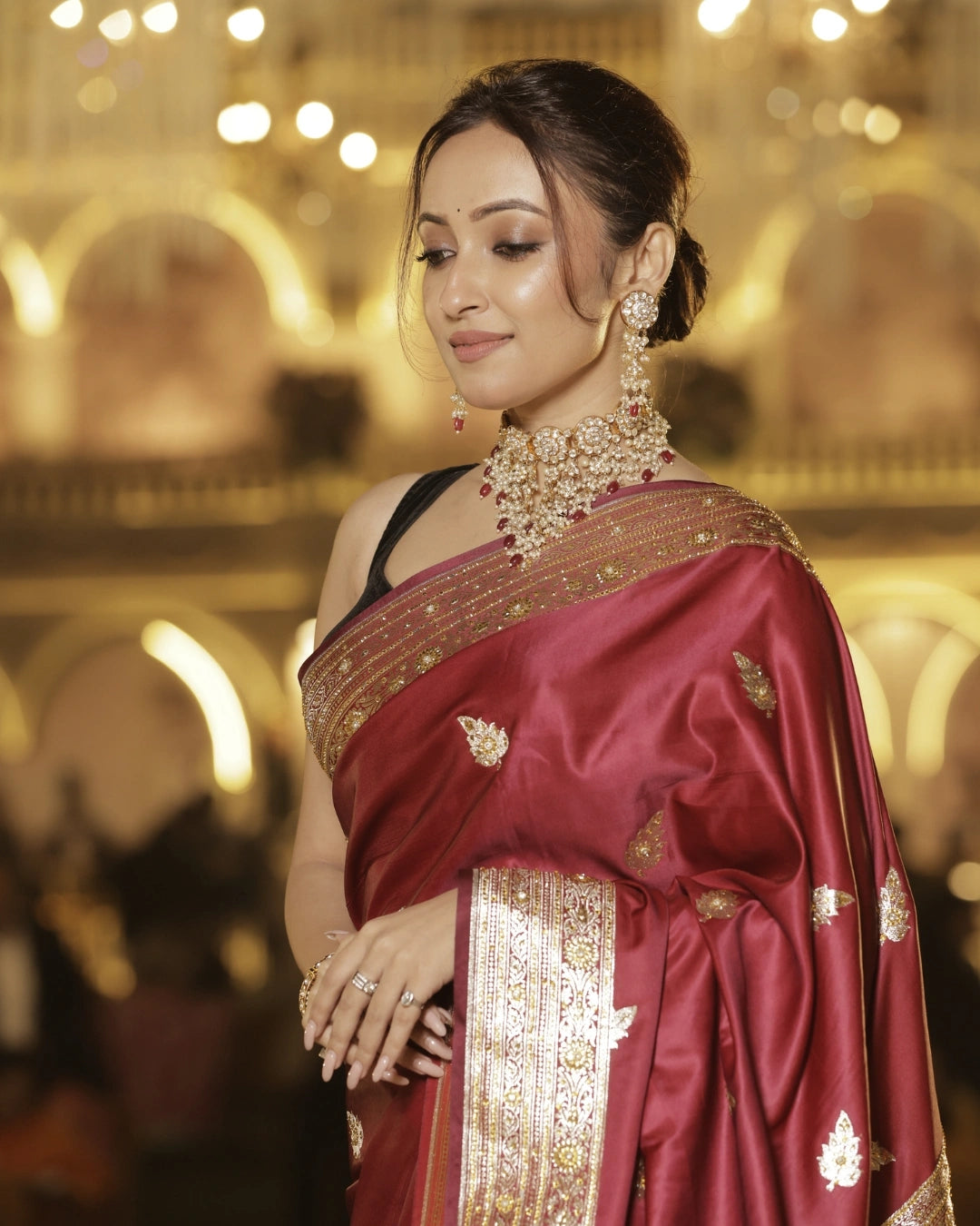 Maroon Pure Banarasi Silk Saree with All-Over Gold Zari Border Floral Leaf Design and Matching Blouse