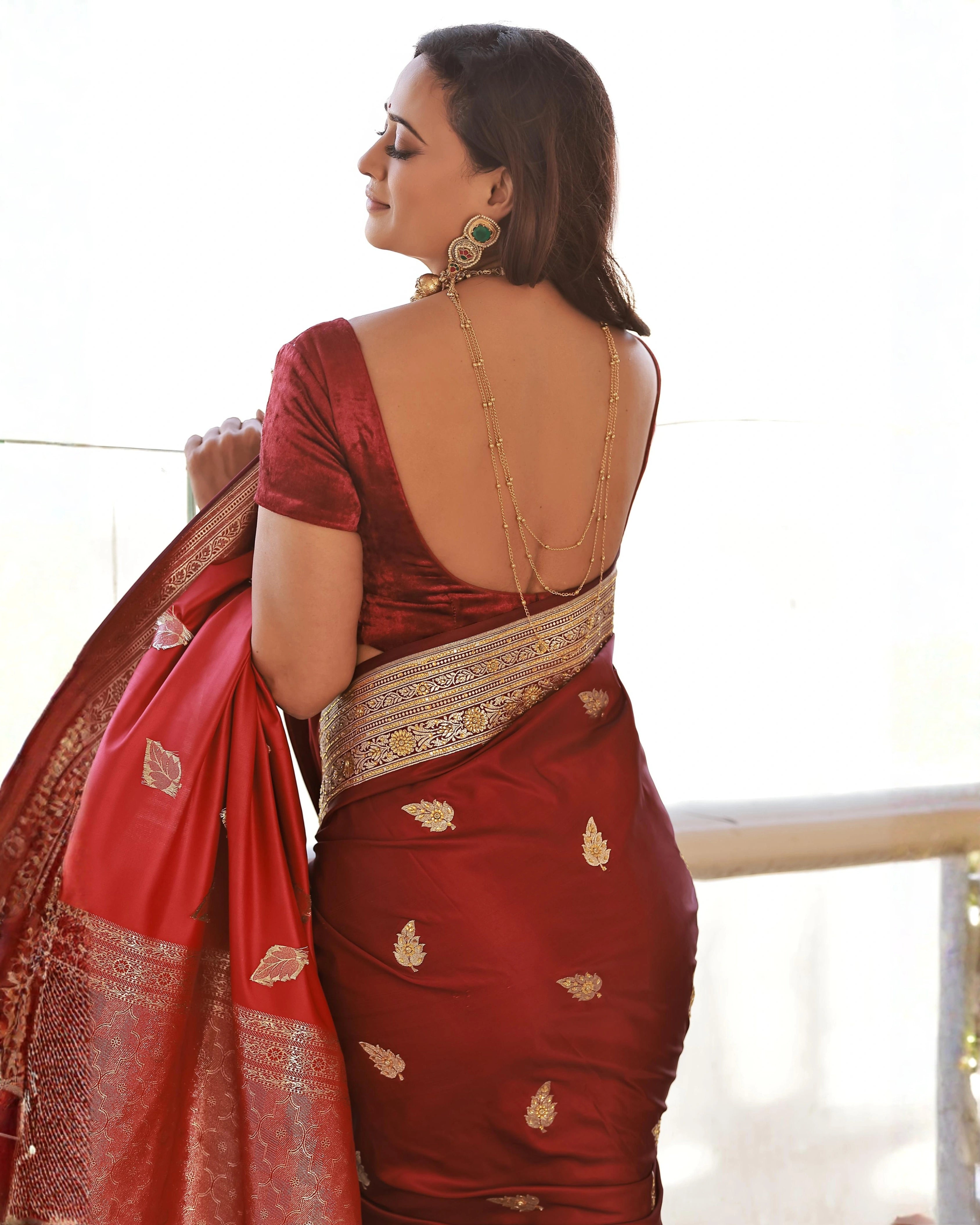 Maroon Pure Banarasi Silk Saree with All-Over Gold Zari Border Floral Leaf Design and Matching Blouse
