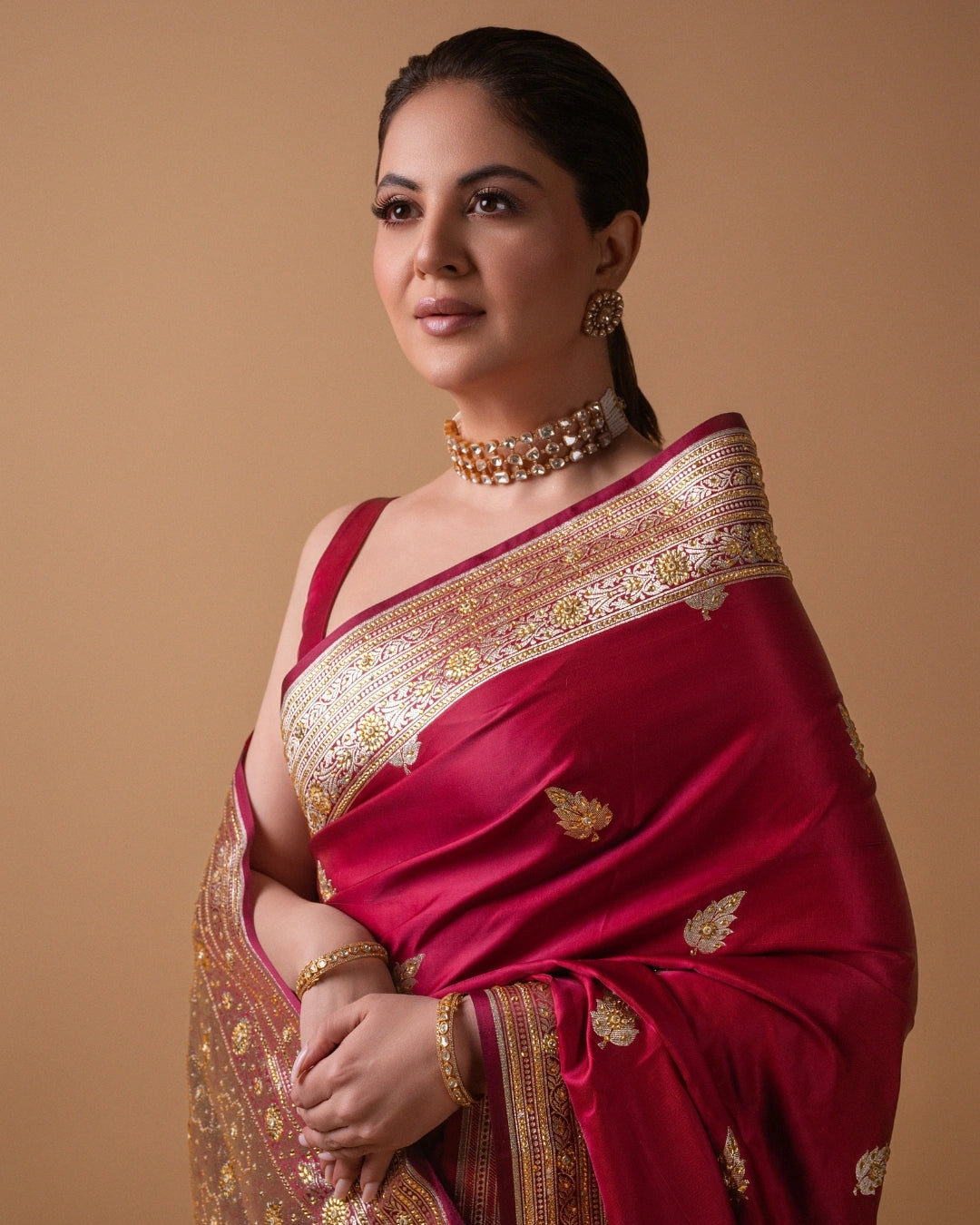 Maroon Pure Banarasi Silk Saree with All-Over Gold Zari Border Floral Leaf Design and Matching Blouse