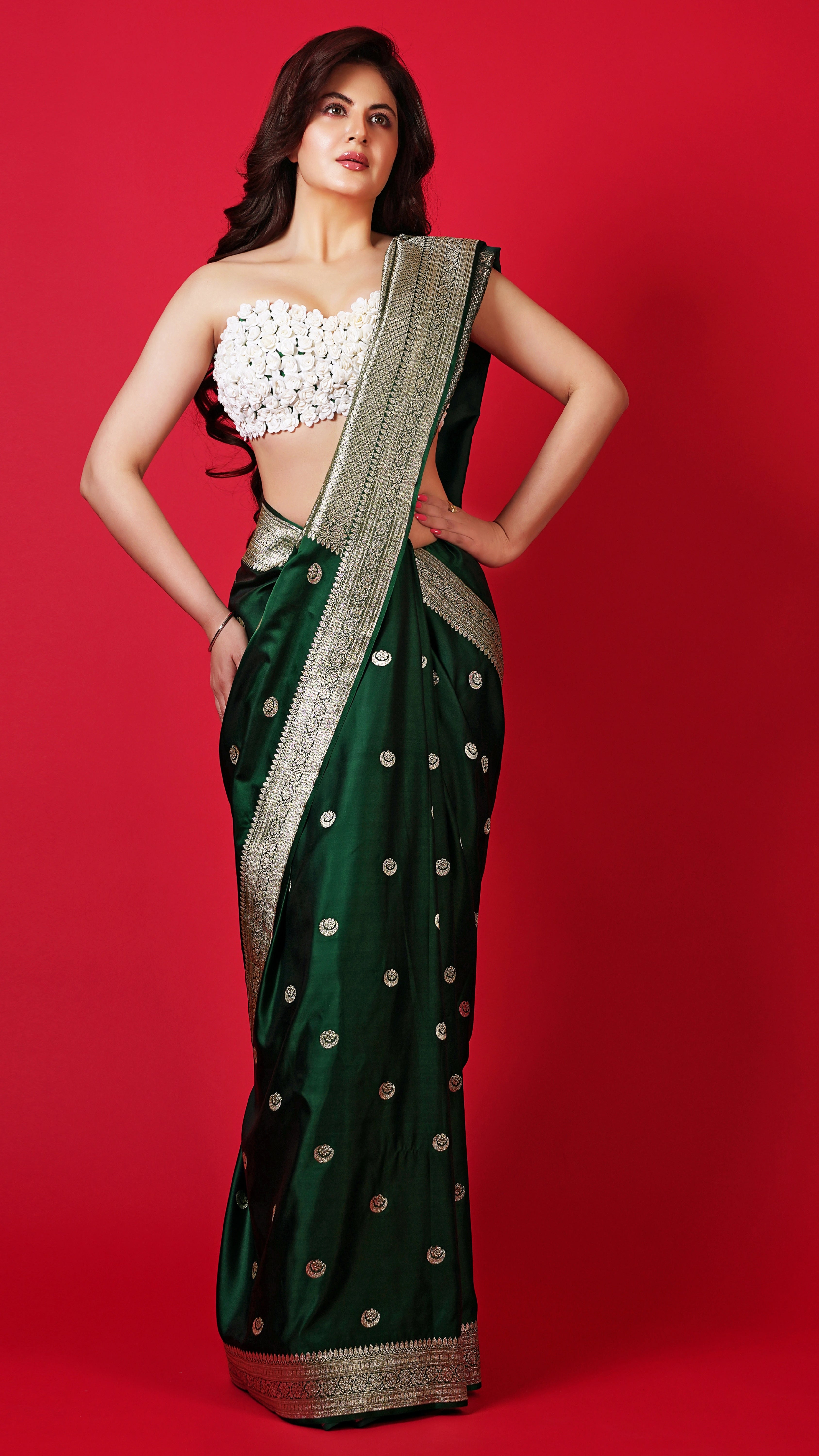 Emerald Green Pure Banarasi Satin Silk Saree with Gold Motif Border and 3D Floral Blouse