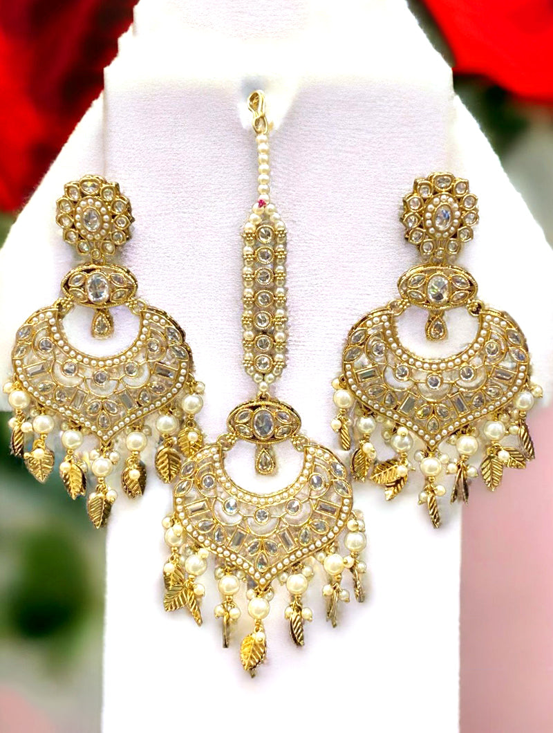 Gulzaar Chandbali and Tikka Set - Nonita Fashion