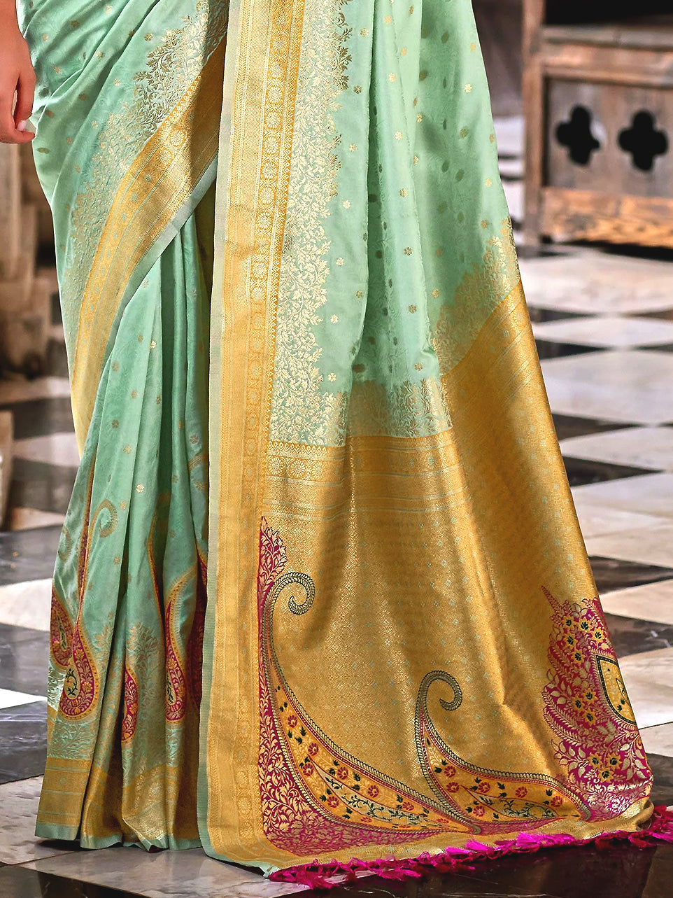 Śyāma Moksha Saree - Nonita Fashion